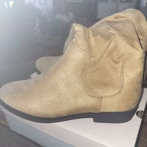 SO Thigh High Boots Light Beige  Faux Suede Women's Size 9.5